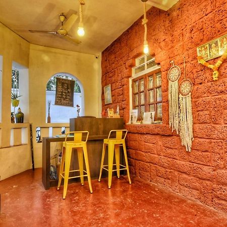 Aerostel - Backpacker'S Hostel In Goa Калангуте Екстериор снимка