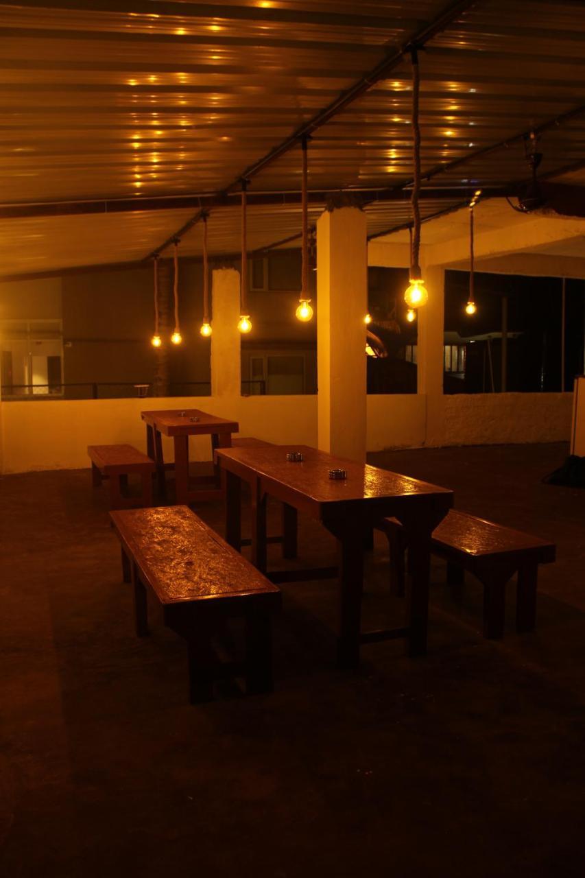 Aerostel - Backpacker'S Hostel In Goa Калангуте Екстериор снимка