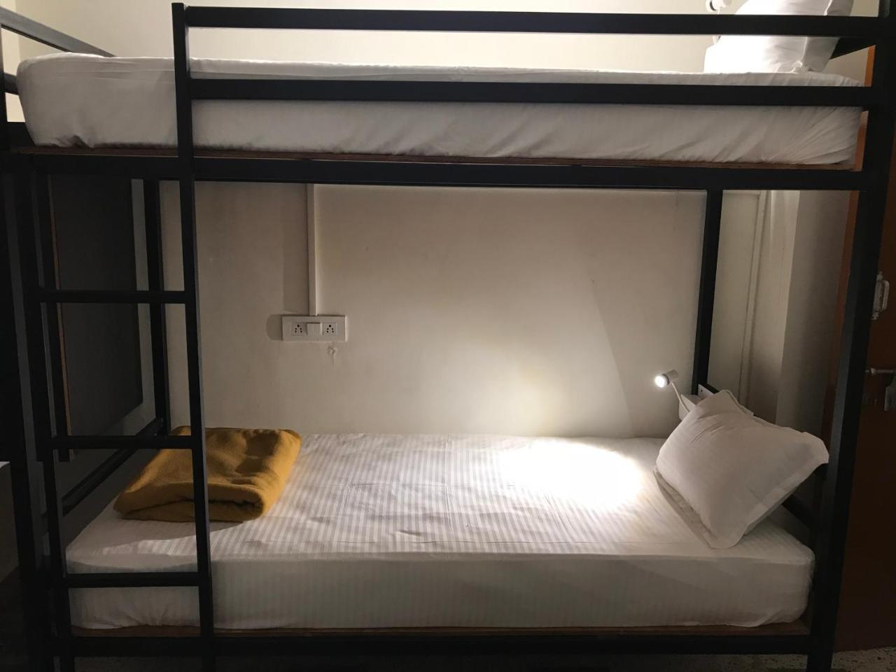 Aerostel - Backpacker'S Hostel In Goa Калангуте Екстериор снимка