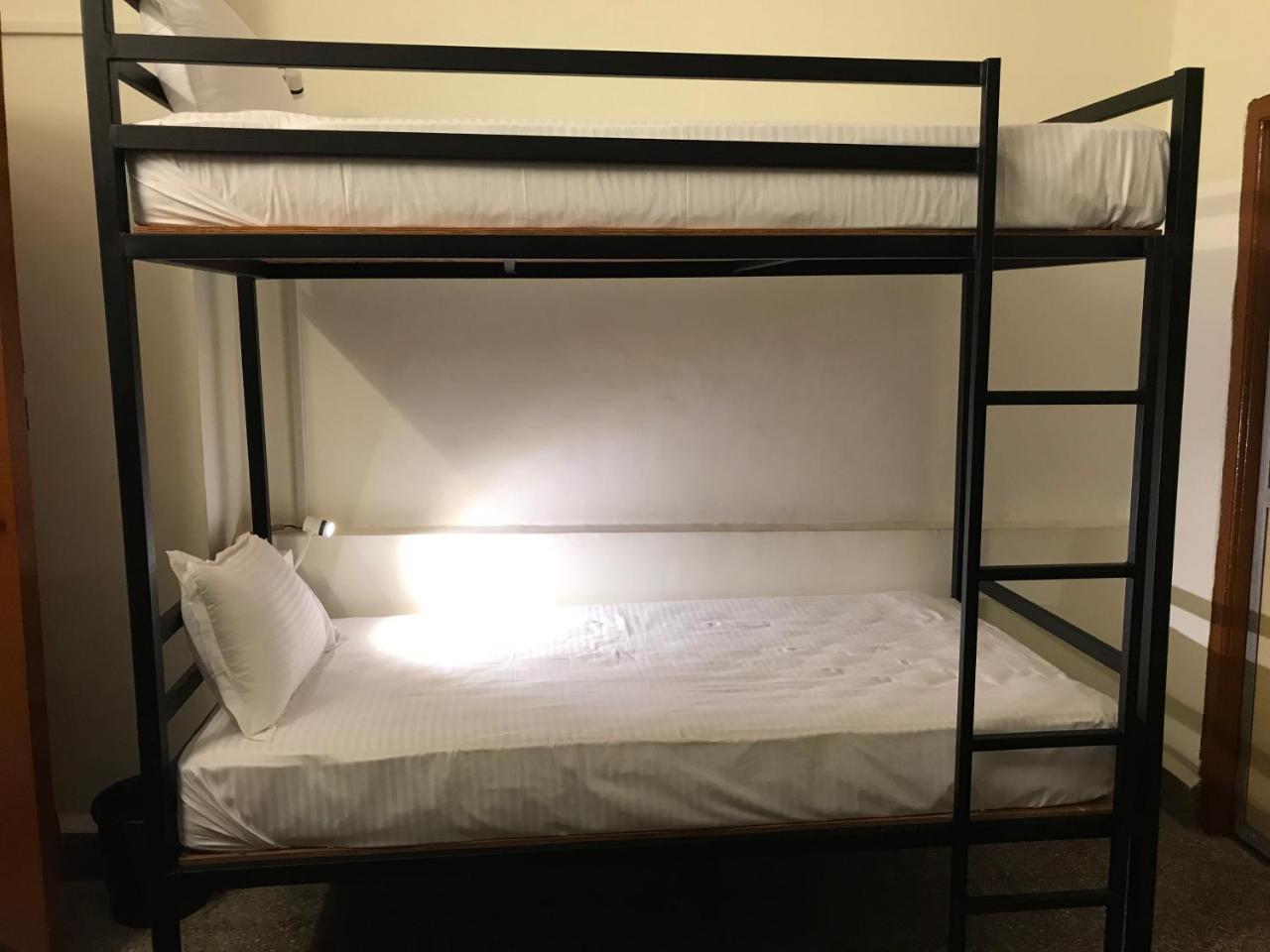 Aerostel - Backpacker'S Hostel In Goa Калангуте Екстериор снимка