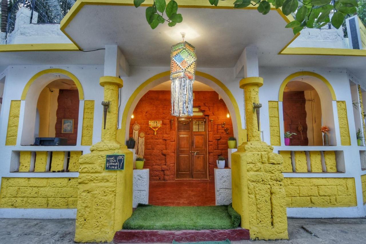 Aerostel - Backpacker'S Hostel In Goa Калангуте Екстериор снимка