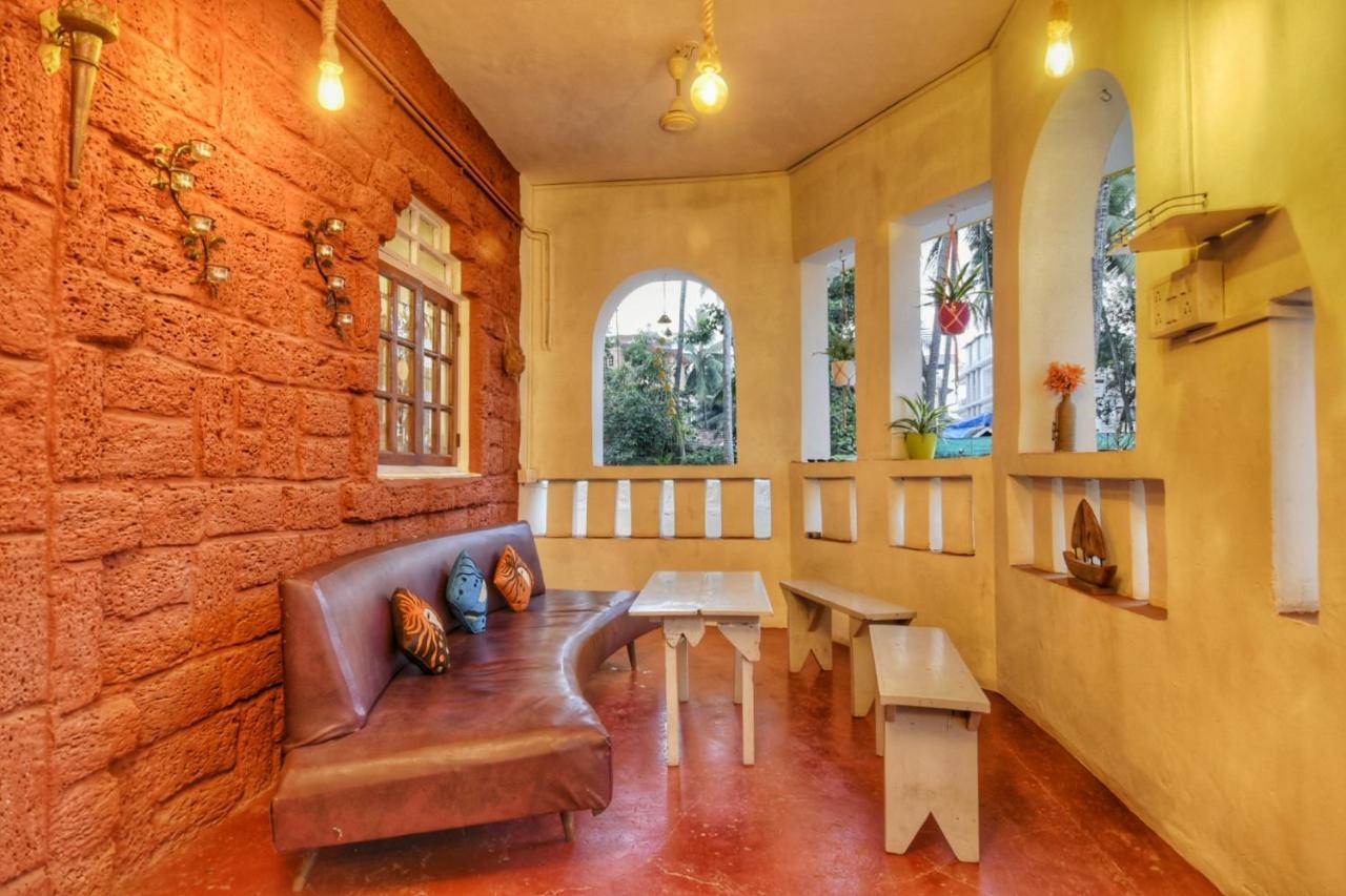 Aerostel - Backpacker'S Hostel In Goa Калангуте Екстериор снимка